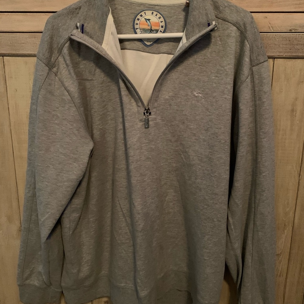 Tommy Bahama sweater/sweatshirt